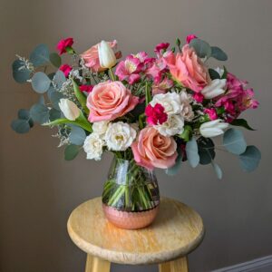 St. Louis Valentine's Day flower arrangement with free delivery